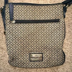 Tommy Hilfiger Gold & Black Crossbody, used.